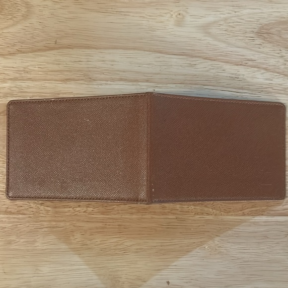 Louis Vuitton card holder - Picture 6 of 8